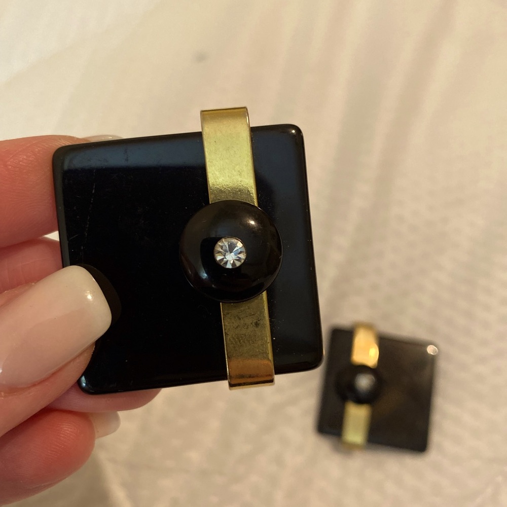 114)*Vintage* 80's lucite clip on earrings